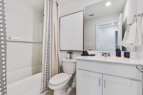 Annapolis - Bathroom