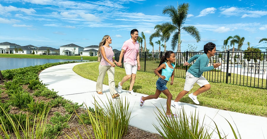 family walking around the Wylder Community in Port St Lucie FL