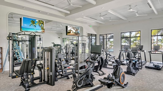 four-seasons-amenity-center-indoor-gym 