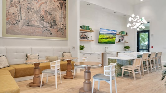 four-seasons-amenity-center-lounge-area 