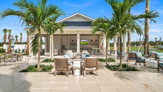 four-seasons-amenity-center-outdoor-bar-2 