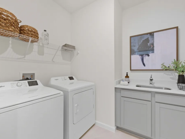 Dream Finders Homes Catalina Laundry