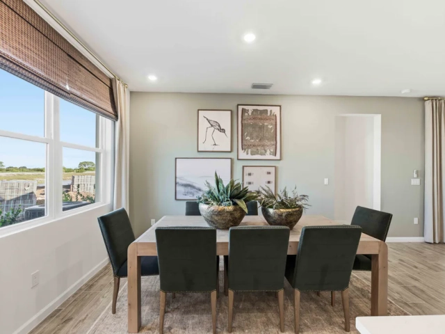 Dream Finders Homes Avalon Bonus Dining