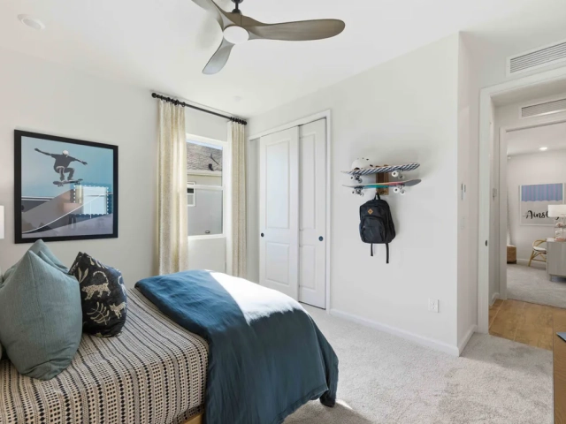 Dream Finders Homes Avalon Bonus Bedroom