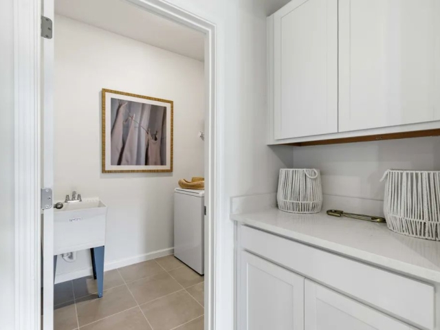 Dream Finders Poinciana Laundry
