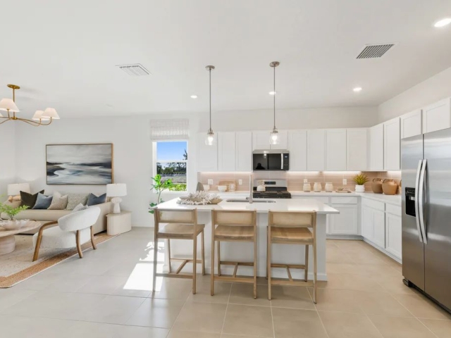 Dream Finders Poinciana Kitchen