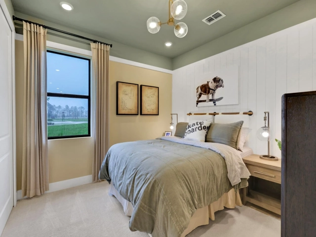 Glynlea Dream Finders Model Bedroom